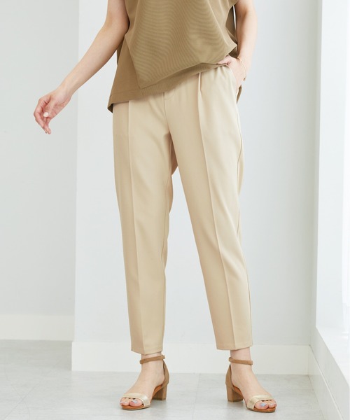 BELLUNA PLUS（ベルーナ）の「サラサラ美脚テーパードパンツ６５丈（その他パンツ・レディース・ピンク/ブラック/ブルー/ブルーグリーン/アイボリー/グリーン/チャコール/コーラル/ネイビー/ローズ/オリーブ・SMALL/LARGE/MEDIUM/X-LARGE）」の12枚目の写真