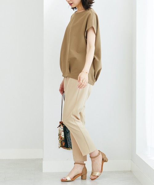 BELLUNA PLUS（ベルーナ）の「サラサラ美脚テーパードパンツ６５丈（その他パンツ・レディース・ピンク/ブラック/ブルー/ブルーグリーン/アイボリー/グリーン/チャコール/コーラル/ネイビー/ローズ/オリーブ・SMALL/LARGE/MEDIUM/X-LARGE）」の16枚目の写真