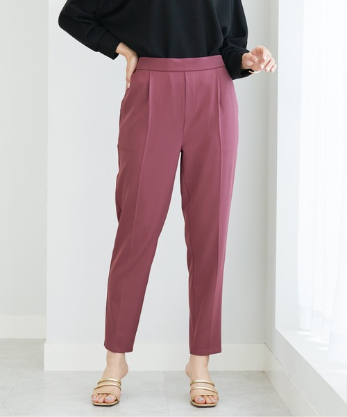 BELLUNA PLUS（ベルーナ）の「サラサラ美脚テーパードパンツ６５丈（その他パンツ・レディース・ピンク/ブラック/ブルー/ブルーグリーン/アイボリー/グリーン/チャコール/コーラル/ネイビー/ローズ/オリーブ・SMALL/LARGE/MEDIUM/X-LARGE）」の22枚目の写真