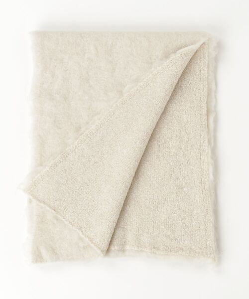 AMERICAN RAG CIE（アメリカンラグシー）の「【ARC】ブラッシュドニットマフラー（マフラー・レディース・オフホワイト/グレー/ベージュ/チャコール・FREE）」の5枚目の写真