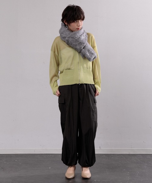 AMERICAN RAG CIE（アメリカンラグシー）の「【ARC】ブラッシュドニットマフラー（マフラー・レディース・オフホワイト/グレー/ベージュ/チャコール・FREE）」の12枚目の写真