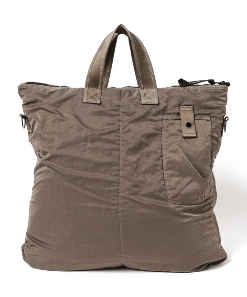 C.P. COMPANY(シーピーカンパニー)の「C.P. Company / Nylon B Tote Bag(ショルダーバッグ・メンズ・ブラック/ブラウン系その他4・ONE SIZE)」の15枚目の写真