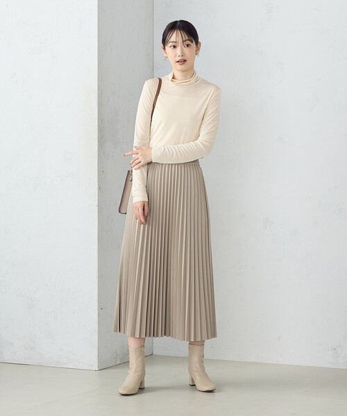 COMME CA ISM(コムサイズム)の「ハイネック長袖 Tシャツ(Tシャツ/カットソー・レディース・アイボリー/ブラック/サックスブルー/グレー・MEDIUM/LARGE)」の5枚目の写真