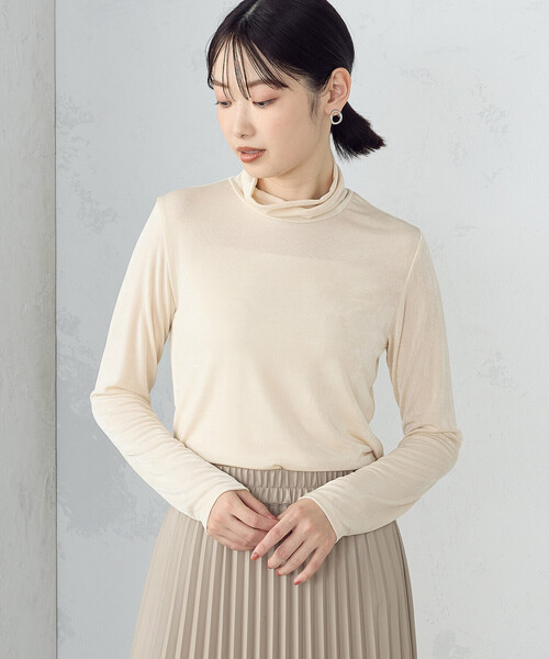 COMME CA ISM(コムサイズム)の「ハイネック長袖 Tシャツ(Tシャツ/カットソー・レディース・アイボリー/ブラック/サックスブルー/グレー・MEDIUM/LARGE)」の7枚目の写真
