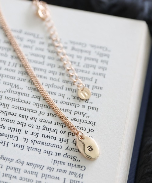 niko and...（ニコアンド）の「イニシャルパーツネックレス（ネックレス・レディース・その他2/その他5/その他1/その他3/ホワイト/その他8/その他6/その他7/その他9/その他4・0）」の3枚目の写真