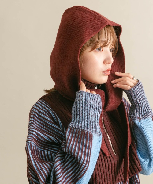 KBF（ケイビーエフ）の「フードマフラー（マフラー・レディース・ボルドー/グレー・ONE）」の3枚目の写真