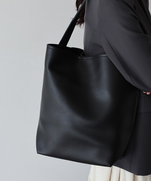 BLUEEAST（ブルーイースト）の「ワンハンドルトートバッグ（トートバッグ・レディース・ブラック/グレイッシュベージュ/ブラウン・FREE）」の4枚目の写真