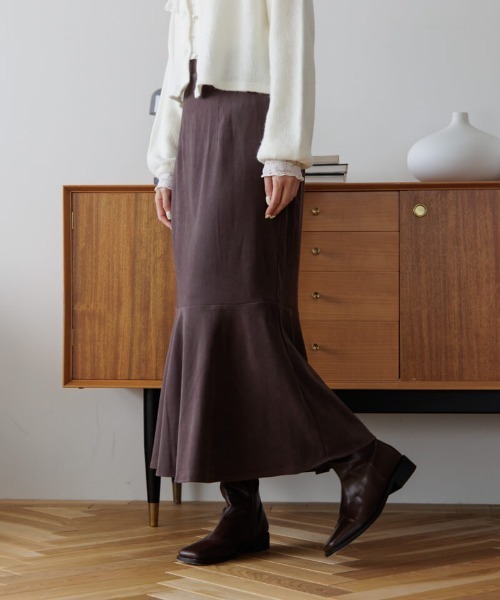 flower（フラワー）の「スエードマーメイドスカート（スカート・レディース・ブラウン/アイボリー・FREE）」の5枚目の写真