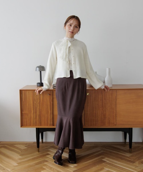 flower（フラワー）の「スエードマーメイドスカート（スカート・レディース・ブラウン/アイボリー・FREE）」の6枚目の写真