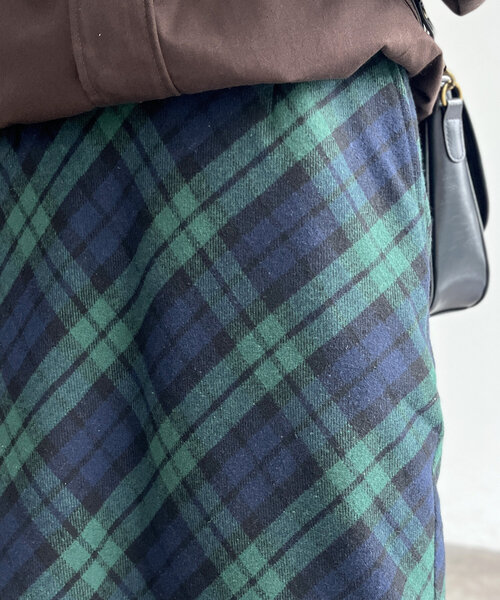 CPCM（シーピーシーエム）の「起毛チェックロングスカート（スカート・レディース・アイボリー/ブラック/グリーン/ネイビー・FREE）」の21枚目の写真