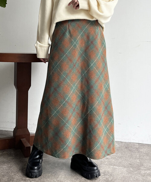 CPCM（シーピーシーエム）の「起毛チェックロングスカート（スカート・レディース・アイボリー/ブラック/グリーン/ネイビー・FREE）」の22枚目の写真