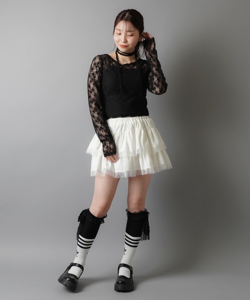SPINNS(スピンズ)の「リボンレースデザイン シアーハイソックス(ソックス/靴下・レディース・ブラック/ホワイト・ONESIZE)」の15枚目の写真