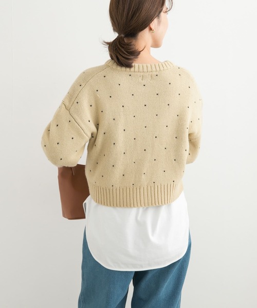 URBAN RESEARCH DOORS（アーバンリサーチドアーズ）の「ドットジャガードニットカーディガン（カーディガン/ボレロ・レディース・ベージュ/ネイビー・MEDIUM）」の5枚目の写真