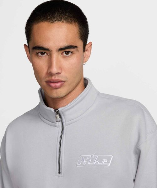 4新品　NIKE上下セットアップ　Ｍサイズ　ナイキ　スウォッシュ　灰色　グレー 完売間近＊ NIKE Swoosh カーゴパンツ セットアップ グレー
