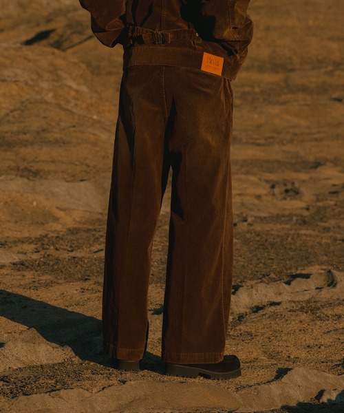 WETTEMPT（ウィテンプト）の「BLEACHED CORDUROY SLACKS / ブリーチコーデュロイスラックス（スラックス・メンズ・ブラック/ブラウン/カーキ/ネイビー・LARGE/SMALL/MEDIUM）」の9枚目の写真