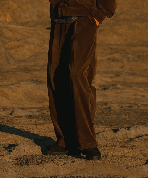 WETTEMPT（ウィテンプト）の「BLEACHED CORDUROY SLACKS / ブリーチコーデュロイスラックス（スラックス・メンズ・ブラック/ブラウン/カーキ/ネイビー・LARGE/SMALL/MEDIUM）」の8枚目の写真