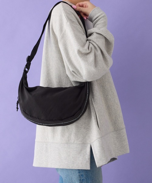 CIAOPANIC TYPY（チャオパニックティピー）の「【2025年S/S新作】【MumME】止水ナイロンハーフムーンショルダーBAG（ショルダーバッグ・レディース・ブラック/グレー/オフホワイト・ONE SIZE）」の5枚目の写真