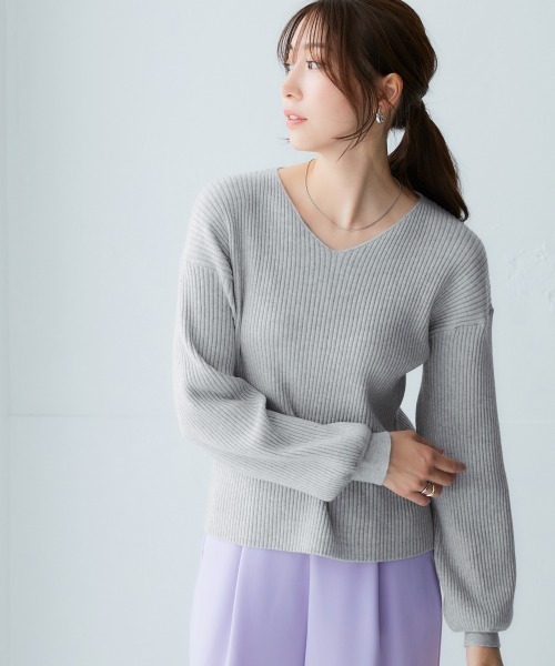 nissen（ニッセン）の「ムースタッチニットVネックリブトップス＜大きいサイズ有＞（ニット/セーター・レディース・オフホワイト/杢グレー/ブラック/ロイヤルブルー/ピンク/ベージュ系・M/S/3L/LL/L）」の3枚目の写真