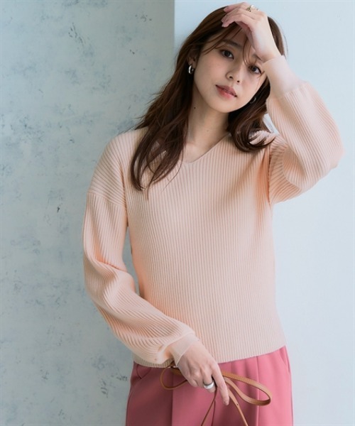 nissen（ニッセン）の「ムースタッチニットVネックリブトップス＜大きいサイズ有＞（ニット/セーター・レディース・オフホワイト/杢グレー/ブラック/ロイヤルブルー/ピンク/ベージュ系・M/S/3L/LL/L）」の6枚目の写真