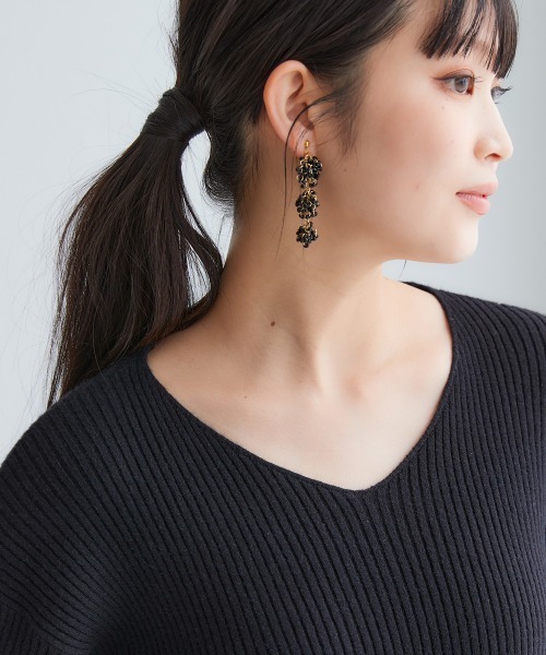 nissen（ニッセン）の「ムースタッチニットVネックリブトップス＜大きいサイズ有＞（ニット/セーター・レディース・オフホワイト/杢グレー/ブラック/ロイヤルブルー/ピンク/ベージュ系・M/S/3L/LL/L）」の8枚目の写真