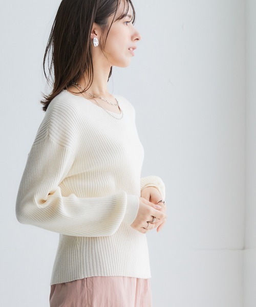 nissen（ニッセン）の「ムースタッチニットVネックリブトップス＜大きいサイズ有＞（ニット/セーター・レディース・オフホワイト/杢グレー/ブラック/ロイヤルブルー/ピンク/ベージュ系・M/S/3L/LL/L）」の13枚目の写真