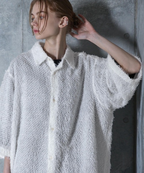 SERACE(セラス)の「【SERACE】Loose silhouette jacquard shaggy sheer short sleeve shirt / ルーズシルエットジャガードシャギーシアー半袖シャツ(シャツ/ブラウス・メンズ・ホワイト/ブラック/グレイッシュブルー・S/L/M)」の11枚目の写真