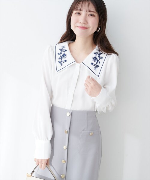 natural couture(ナチュラルクチュール)の「【WEB限定】配色刺繍衿レトロブラウス(シャツ/ブラウス・レディース・サックスブルー/オフホワイト/ブラウン・FREE)」の12枚目の写真