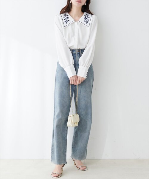 natural couture(ナチュラルクチュール)の「【WEB限定】配色刺繍衿レトロブラウス(シャツ/ブラウス・レディース・サックスブルー/オフホワイト/ブラウン・FREE)」の8枚目の写真