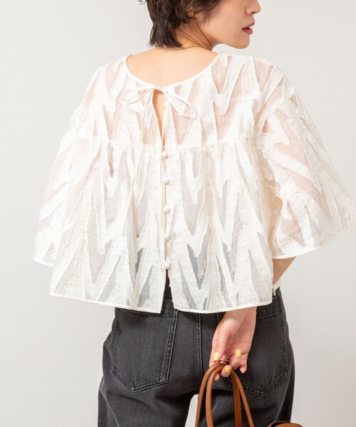 NOLLEY’S Sophi(ノーリーズソフィ)の「《セットアップ対応》キラキラカットジャガード2WAYブラウス(シャツ/ブラウス・レディース・イエロー系その他/ホワイト系その他2・38)」の16枚目の写真