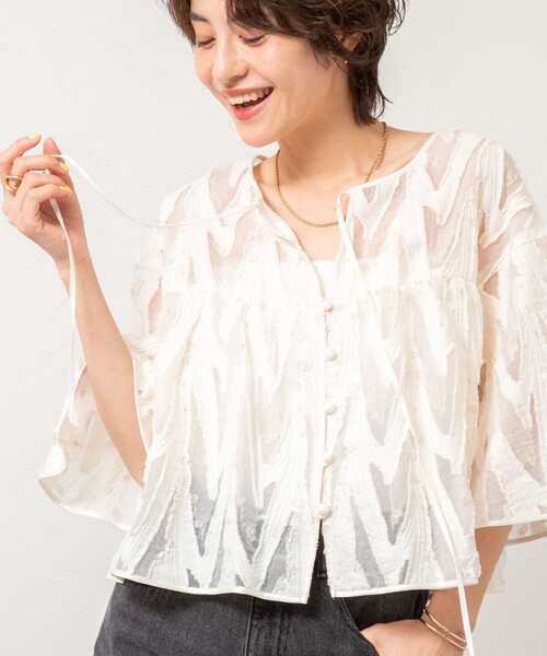 NOLLEY’S Sophi(ノーリーズソフィ)の「《セットアップ対応》キラキラカットジャガード2WAYブラウス(シャツ/ブラウス・レディース・イエロー系その他/ホワイト系その他2・38)」の19枚目の写真