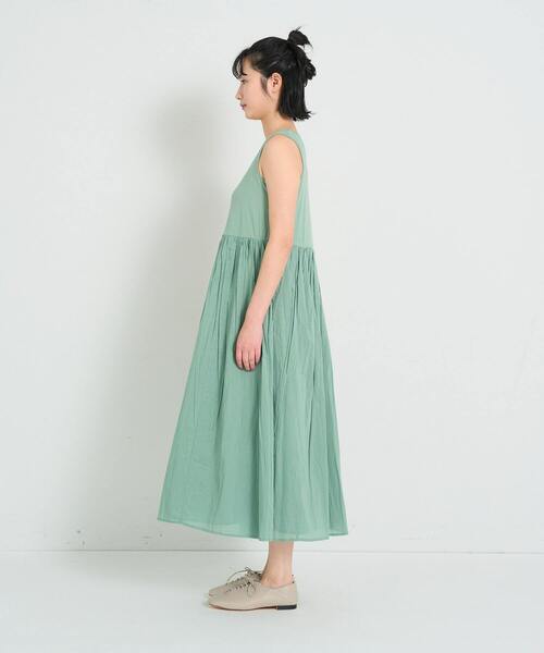 conges payes ADIEU TRISTESSE(コンジェ ペイエ アデュートリステス)の「◆2重布帛ノースリーブワンピース(ワンピース・レディース・サックスブルー/グリーン/パープル/ブラック・FREE)」の15枚目の写真