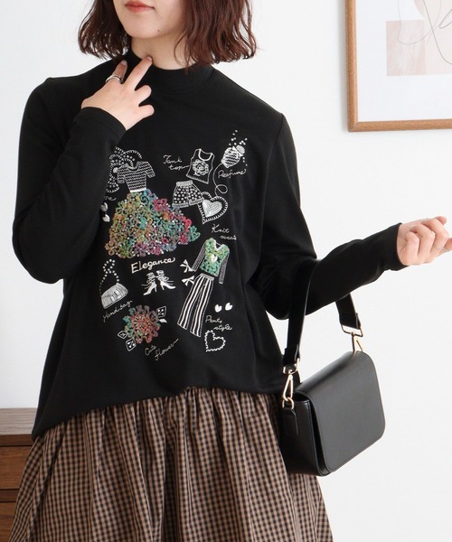 BRODIAEA(ブローディア)の「BRODIAEA ハイネックカットソー カラフル刺繍 スーパープレミアサーモ(Tシャツ/カットソー・レディース・ピンク/ブラック/オリーブ/チャコールグレー/ネイビー/ベージュ・40)」の2枚目の写真