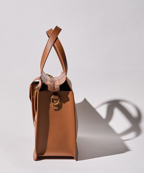 AMERICAN HOLIC(アメリカンホリック)の「マルチポケットスクエアA4ショルダートートバッグ(トートバッグ・レディース・ブラック/キャメル・FREE)」の14枚目の写真