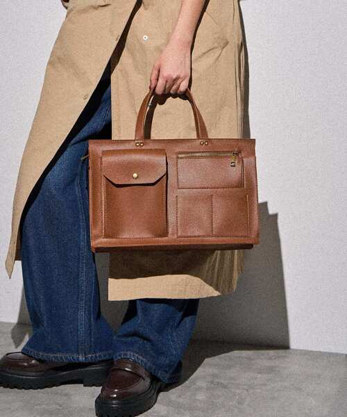 AMERICAN HOLIC(アメリカンホリック)の「マルチポケットスクエアA4ショルダートートバッグ(トートバッグ・レディース・ブラック/キャメル・FREE)」の16枚目の写真