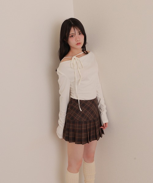 M DOLLY(エムドリー)の「choker ribbon tops/チョーカーリボントップス(Tシャツ/カットソー・レディース・ブラック/ホワイト・S/M)」の4枚目の写真