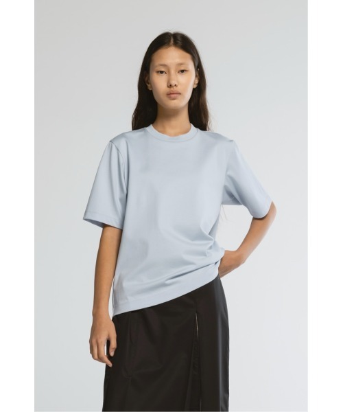 CINOH(チノ)の「REFINAコンパクトTシャツ(Tシャツ/カットソー・レディース・ベージュ系その他/サックスブルー系/ブラック/オフホワイト・40/38/36)」の4枚目の写真