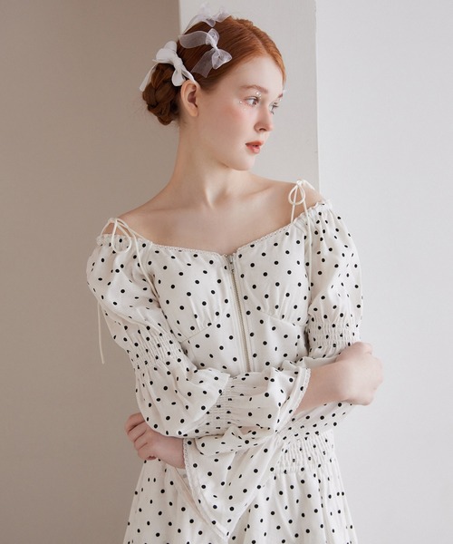 Seemi. byNICECLAUP( シーミーバイナイスクラップ)の「【Seemi. 】シャーリングリボントップス(シャツ/ブラウス・レディース・オフホワイト/ピンク/ブルー系その他/ドット・FREE)」の19枚目の写真