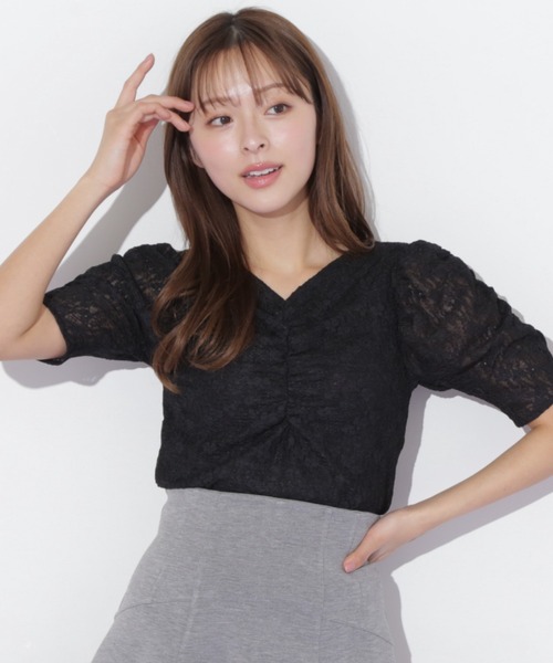 JILL by JILL STUART(ジルバイジルスチュアート)の「◇ギャザースリーブレースTシャツ(Tシャツ/カットソー・レディース・ホワイト/ブラック・FREE)」の2枚目の写真