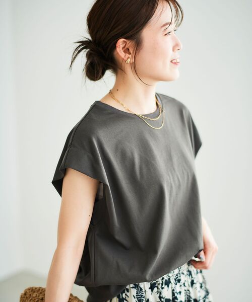 le.coeur blanc(ルクールブラン)の「コットンタックショルダーTシャツ(Tシャツ/カットソー・レディース・パープル/オフホワイト/ダークグレー/ブラック/サックスブルー・38)」の13枚目の写真