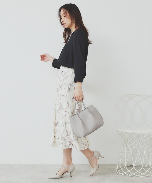 index(インデックス)の「Vネックパール調ブラウス【洗濯機洗い可/イージーアイロン】(シャツ/ブラウス・レディース・ナチュラル/ホワイト系5/ネイビー・36/40/38/42)」の10枚目の写真