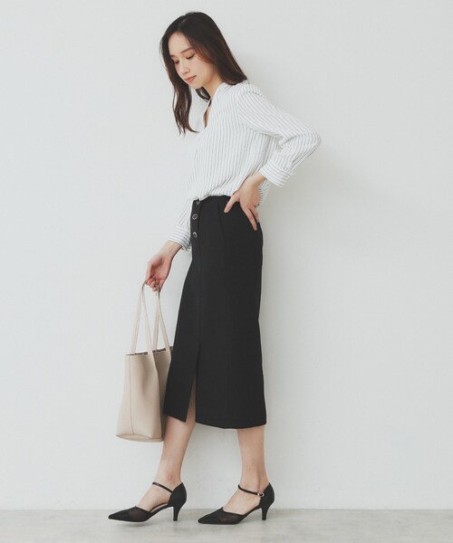 index(インデックス)の「Vネックパール調ブラウス【洗濯機洗い可/イージーアイロン】(シャツ/ブラウス・レディース・ナチュラル/ホワイト系5/ネイビー・36/40/38/42)」の14枚目の写真