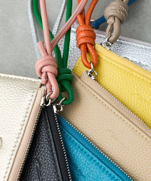 BIRTHDAY BAR（バースデイバー）の「本革フラグメントウォレット（財布・レディース・ベージュ/ブラック/ブルー/イエロー/シルバー/ゴールド・0）」の17枚目の写真