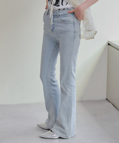 Another Branch olive des olive(アナザーブランチオリーブデオリーブ)の「【伸縮性あり / 脚長美脚シルエット】セミフレアデニム(デニムパンツ・レディース・その他/ブラック・SMALL/MEDIUM/FREE)」の3枚目の写真