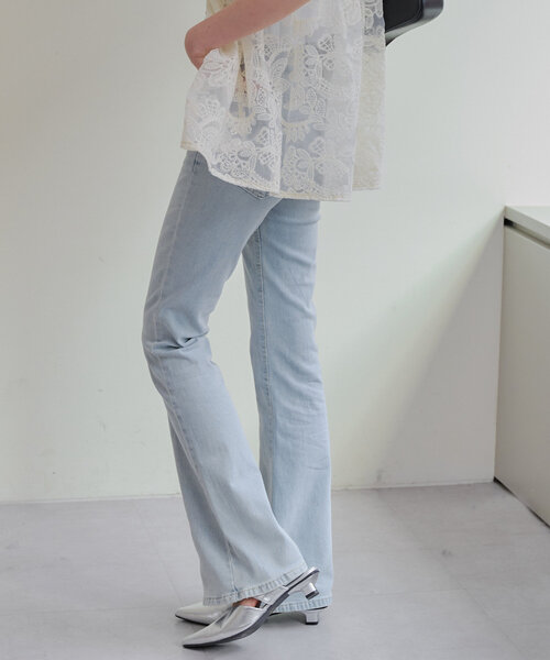 Another Branch olive des olive(アナザーブランチオリーブデオリーブ)の「【伸縮性あり / 脚長美脚シルエット】セミフレアデニム(デニムパンツ・レディース・その他/ブラック・SMALL/MEDIUM/FREE)」の4枚目の写真