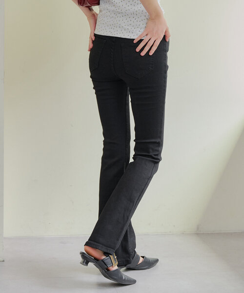 Another Branch olive des olive(アナザーブランチオリーブデオリーブ)の「【伸縮性あり / 脚長美脚シルエット】セミフレアデニム(デニムパンツ・レディース・その他/ブラック・SMALL/MEDIUM/FREE)」の11枚目の写真