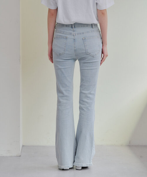 Another Branch olive des olive(アナザーブランチオリーブデオリーブ)の「【伸縮性あり / 脚長美脚シルエット】セミフレアデニム(デニムパンツ・レディース・その他/ブラック・SMALL/MEDIUM/FREE)」の20枚目の写真