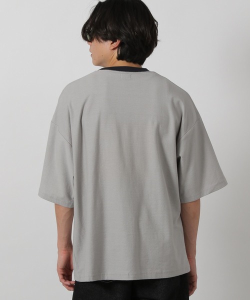 LAKOLE（ラコレ）の「ナシジリンガーT / 452697（Tシャツ/カットソー・メンズ・ブラック/ネイビー/レッド・MEDIUM/LARGE）」の6枚目の写真