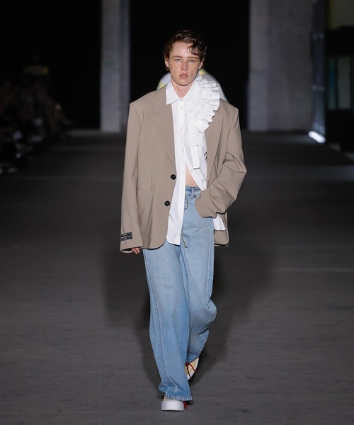 MSGM(エムエスジーエム)の「アシンメトリー ティアードフリル ポプリンシャツ(シャツ/ブラウス・レディース・ホワイト・38)」の6枚目の写真