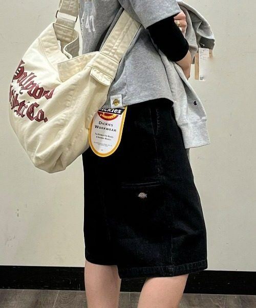 Right-on（ライトオン）の「【店頭で人気】【Dickies】ＴＣ・デニムショーツ（その他パンツ・メンズ・ブラック/ダークグレー/ブラック系その他/ダークインディゴブルー・S/M/L/XL）」の3枚目の写真