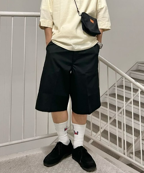 Right-on（ライトオン）の「【店頭で人気】【Dickies】ＴＣ・デニムショーツ（その他パンツ・メンズ・ブラック/ダークグレー/ブラック系その他/ダークインディゴブルー・S/M/L/XL）」の5枚目の写真